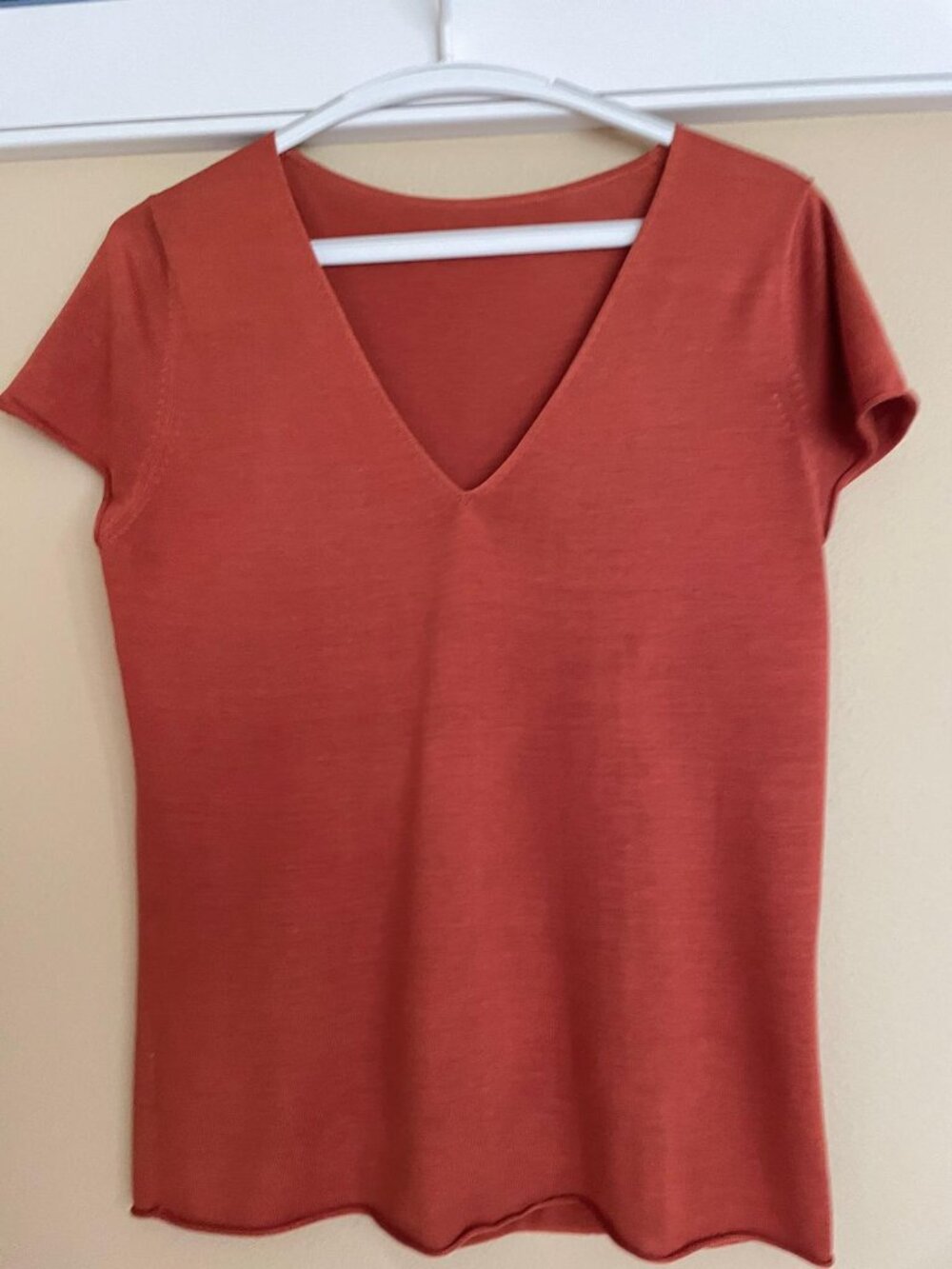 Silk-cotton cap sleeve sweater, excellent pre-owned condition